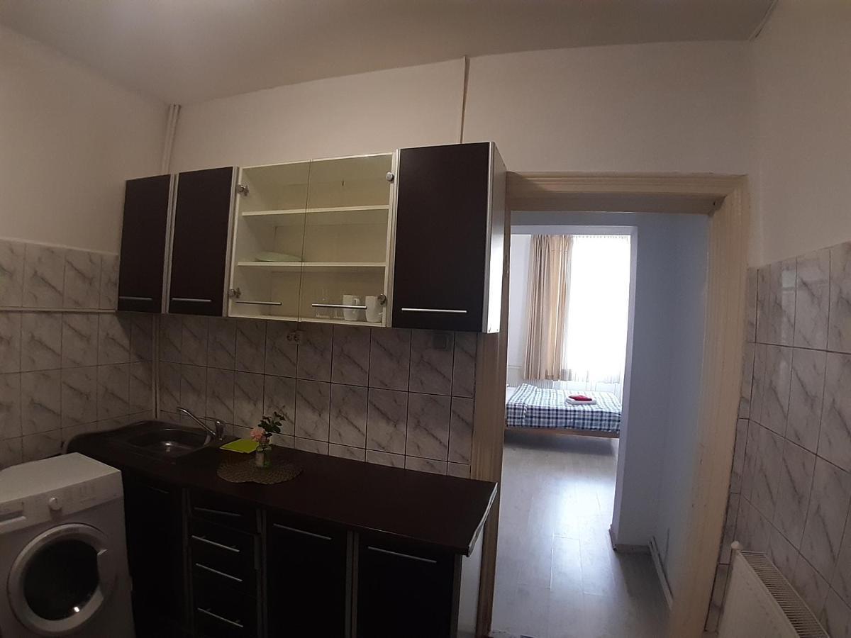 Апартаменты Old Town Luxery With Balcony And View Бухарест Экстерьер фото